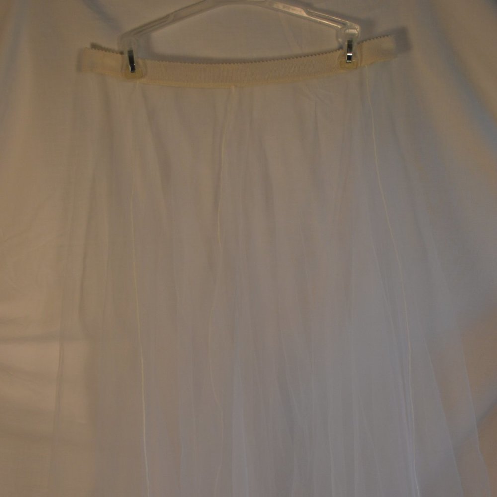 CRINOLINE